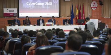 INCIBE y la Universidad de Murcia firman convenio para promocionar la cultura en ciberseguridad
