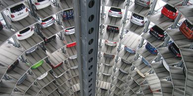 Parclick analiza tendencias para el parking del futuro, ser robotizado y con servicio delivery	